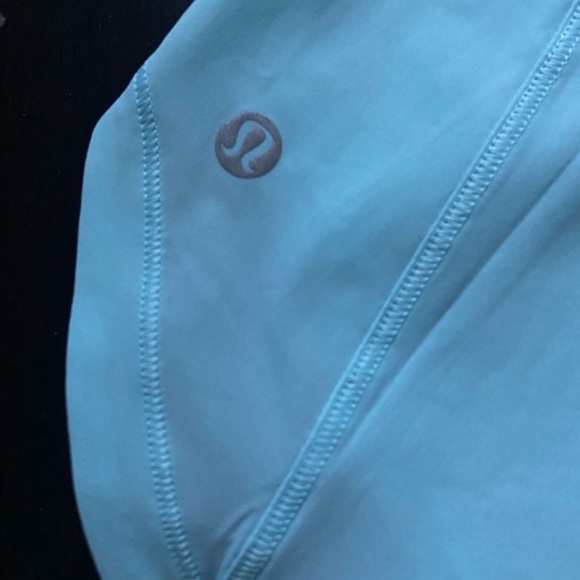 LULULEMON SCULPT TANK IN ICING BLUE (ICBU) SZ 4,6 NWT - Picture 3 of 7